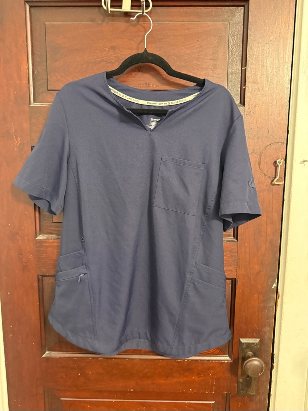 Women's Navy Short-Sleeve Pocket Scrub Top